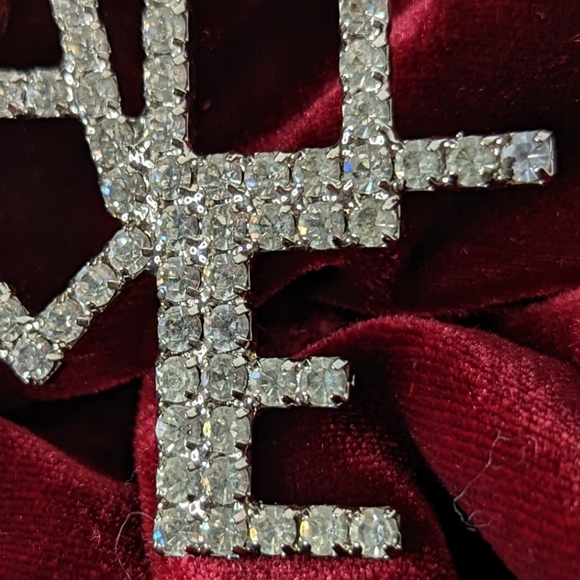 Bauer Call Me Brooch Full Sparkling Bling Mens Or Women's Fashion Jewelry VNT - Picture 12 of 14